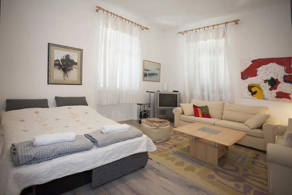 Apartment Kavado Сплит